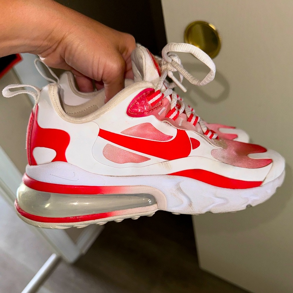 Nike Air 270 React Women 5.5; Kids 4